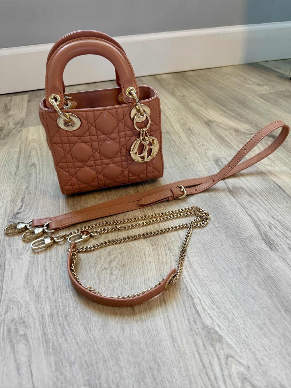 Lady Inspo - Mini Quilted Top-Handle Tote Bag in Blush / Tan with Gold Hardware - Picture 8 of 8